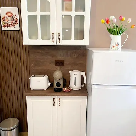 Private At Life Apartment *