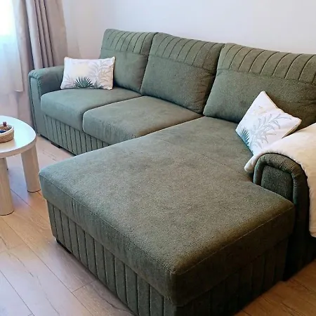 Private At Life Apartment